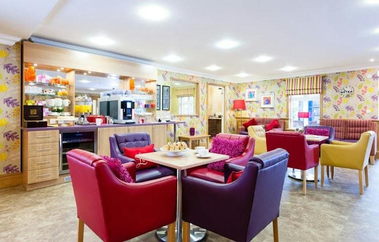 Hallmark Kew House Care Home