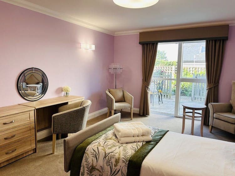 Hallmark Kew House Care Home