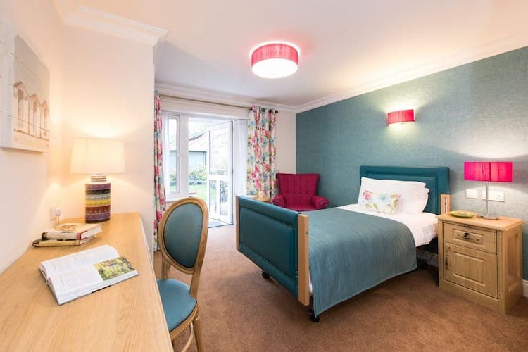 Hallmark Lakeview Care Home