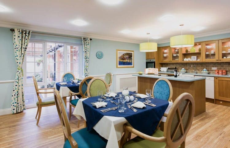 Hallmark Lakeview Care Home