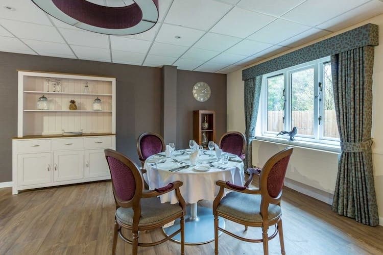 Llys-y-Tywysog Care Home