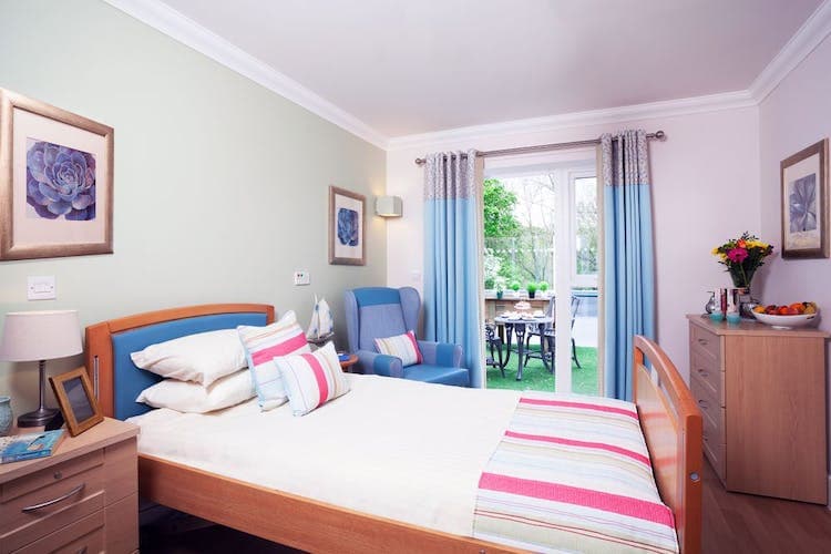 Oaklands House Care Home