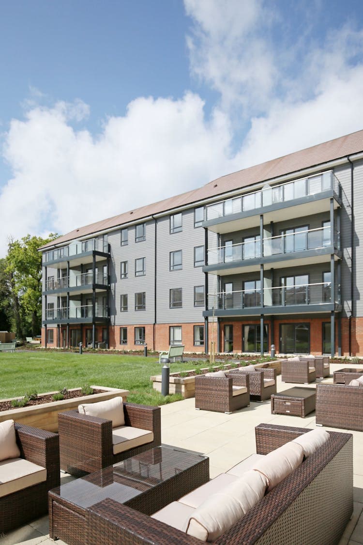 Queensgate Apartments