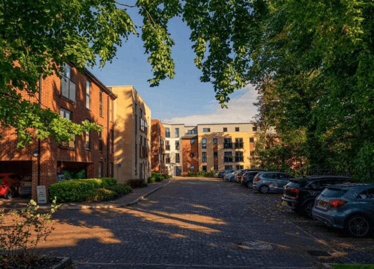 Thorneycroft - Resale