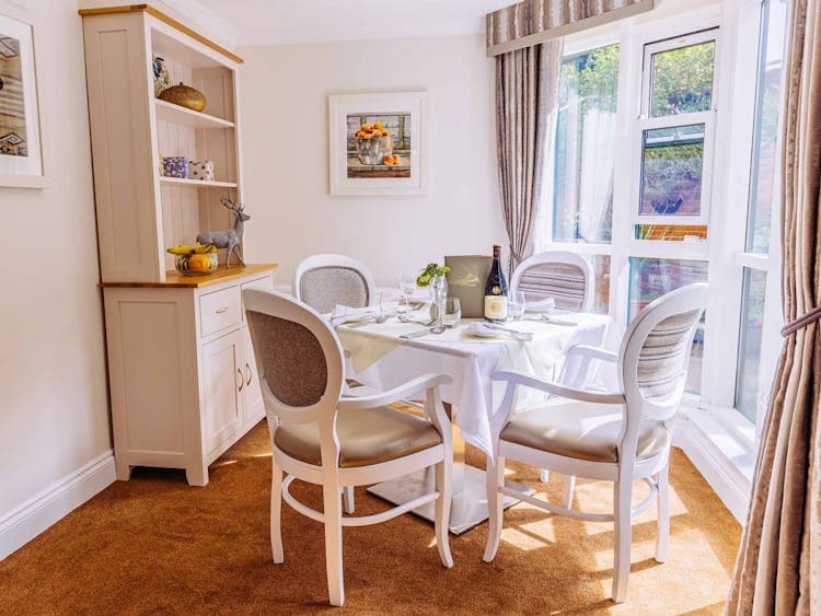 Red Oaks Care Home